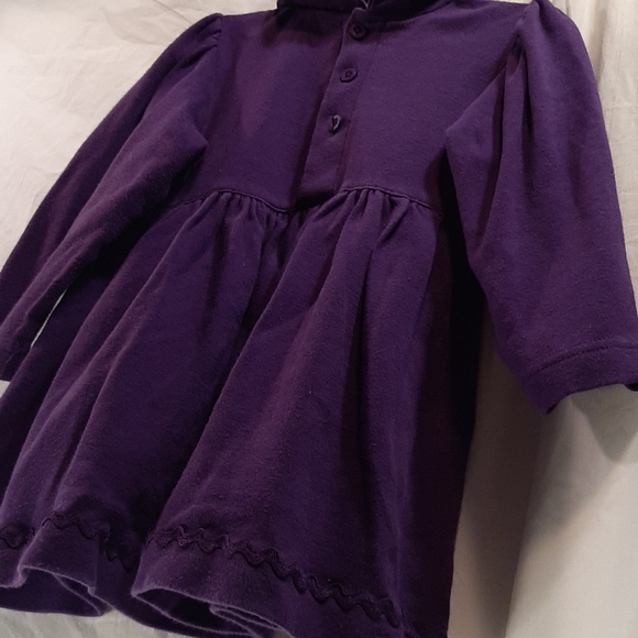 Dress3 - Picture 2 of 4